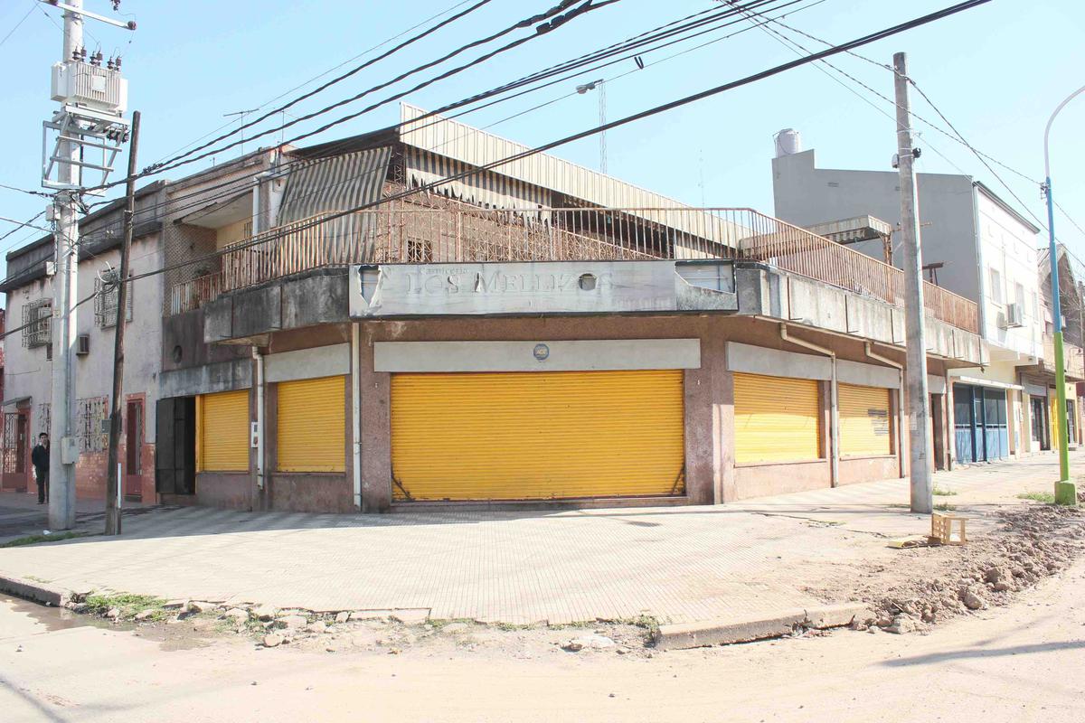 Venta De Local, Casa Y Galpón - San Miguel De Tucumán