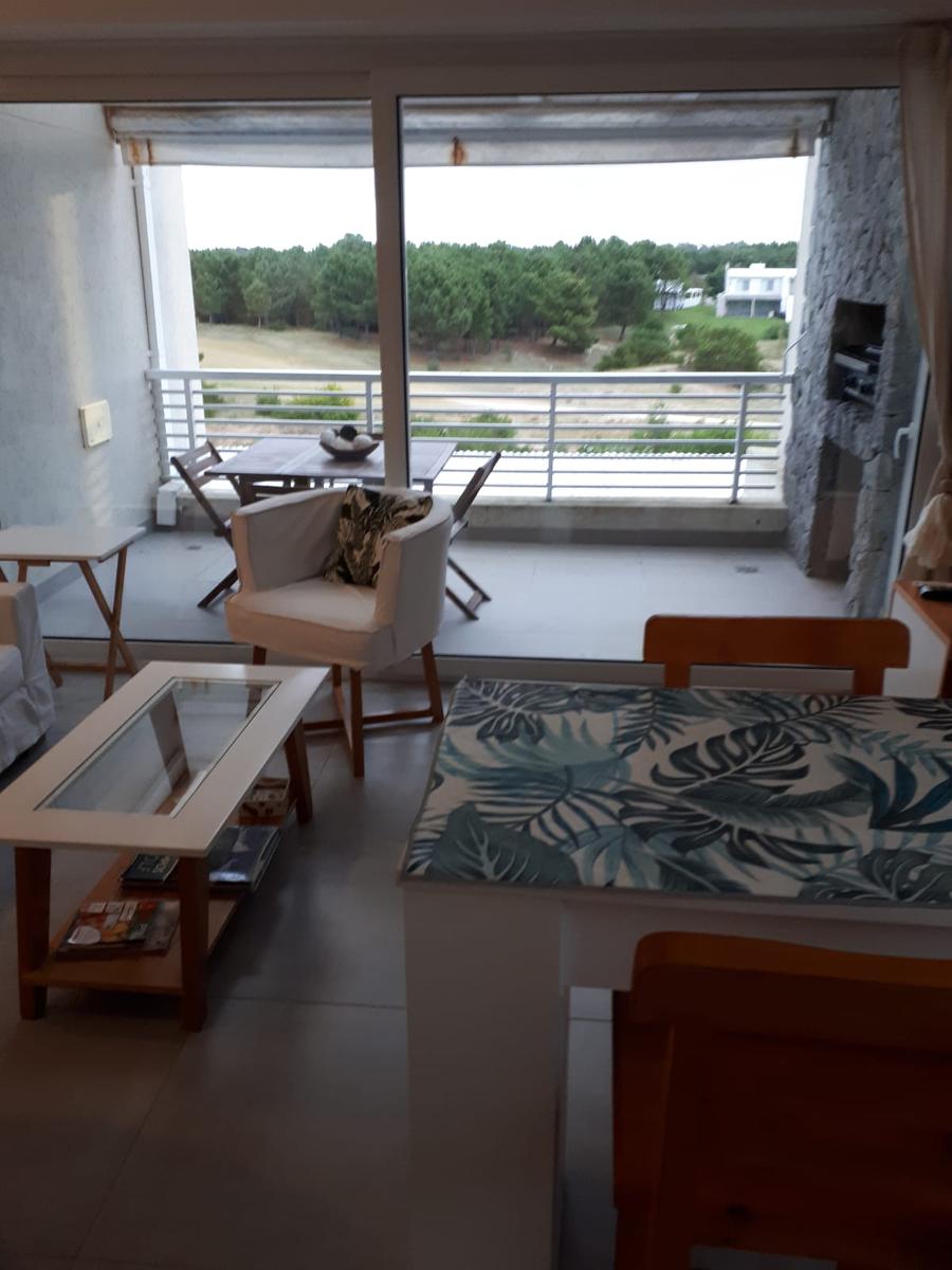 Departamento a la venta  o alquiler Temporario Vista al Golf 2 dormitorios en Costa Esmeralda