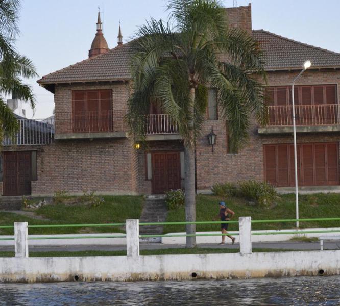 Hermosa Casa con vista al Río en Esquina, Corrientes