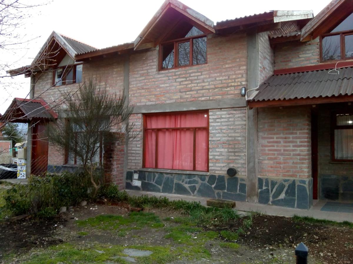Duplex 3 habitaciones en el Bolsón, Barrio Arrayanes (FC-42)