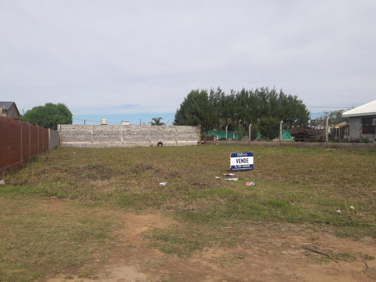 Lote - terreno en venta en Los Aromos, de 735m2 a 100mts Trébol Azul