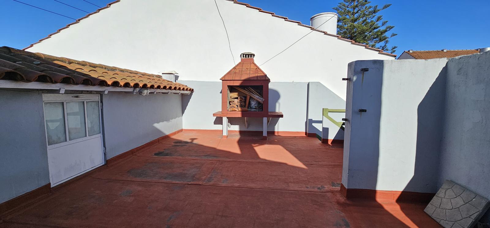Casa 4 ambientes con patio y terraza en Carapachay