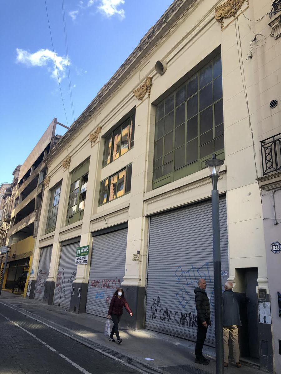 VENTA - edificio con deposito 1890 m2 - Monserrat