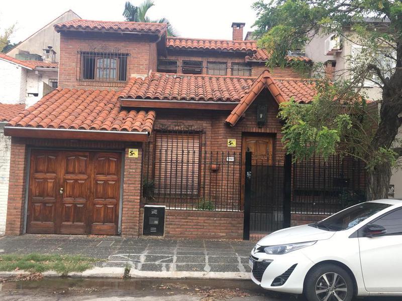 Hermosa Casa Reciclada a Nuevo en Vicente López, Av San Martin 1100