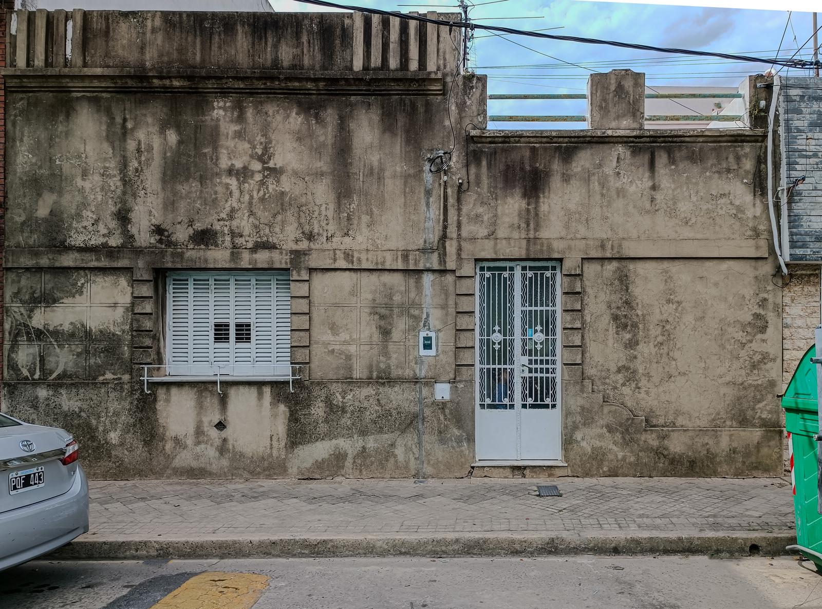 VENTA/PERMUTA - Casa a reciclar y/o a demoler - Refinerías, Rosario