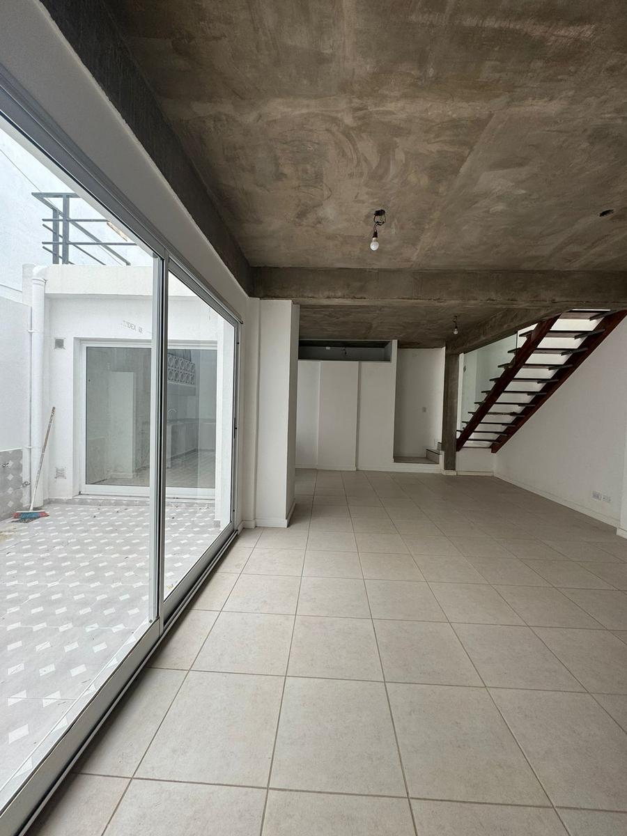 Alquiler tradicional 3 amb c/patio y balcon. A estrenar - Yerbal 4700 -  Vélez Sarsfield