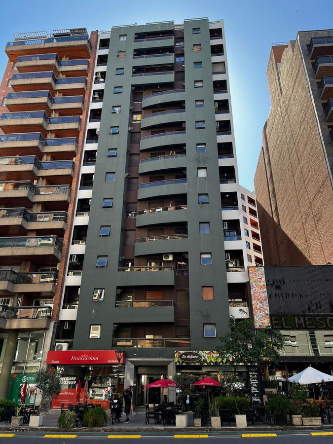 Departamento Nueva Córdoba 2 dormitorios con balcón