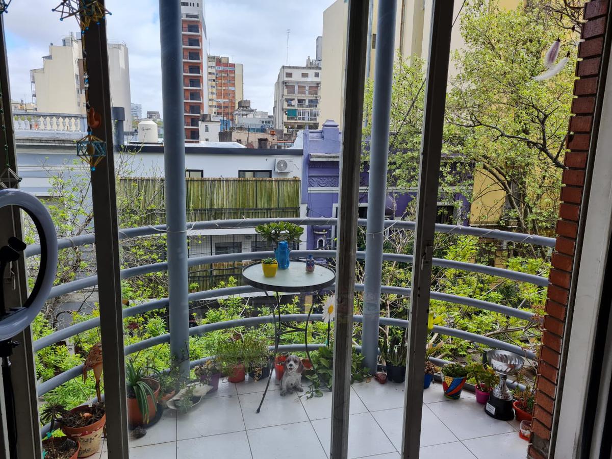 Departamento venta 2 ambientes Palermo balcon a la calle luminoso 2 cocheras mario bravo 947