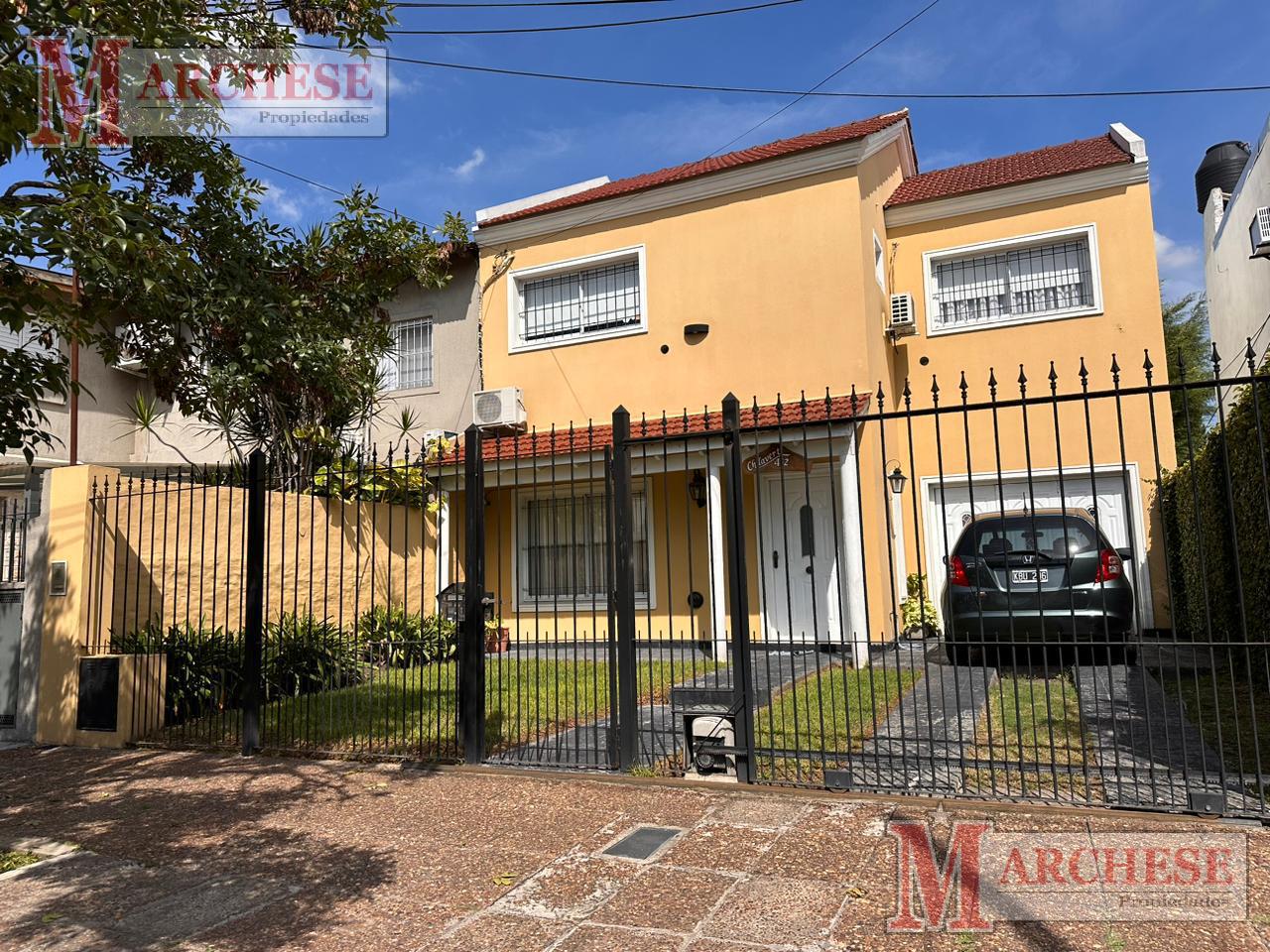 Casa 4 ambientes en venta en Ituzaingó Norte