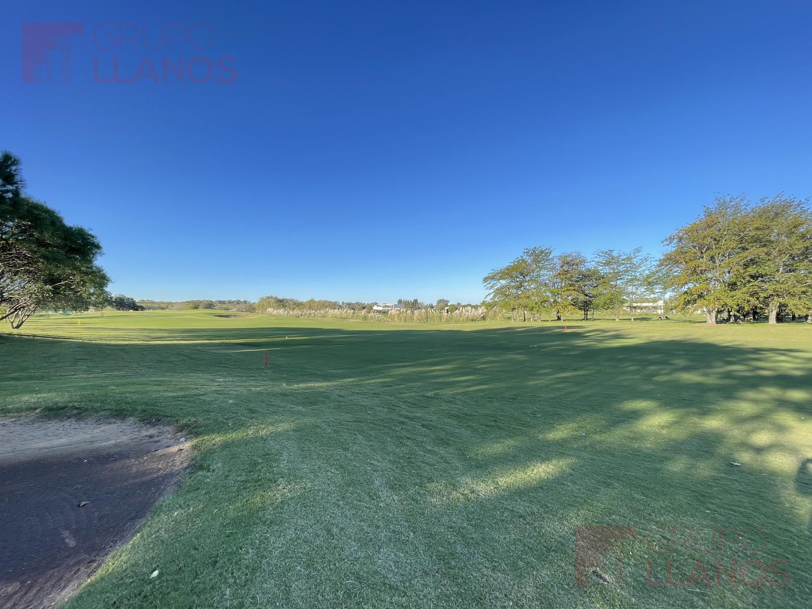 Terreno en Everlinks Golf Country Club con vista al golf