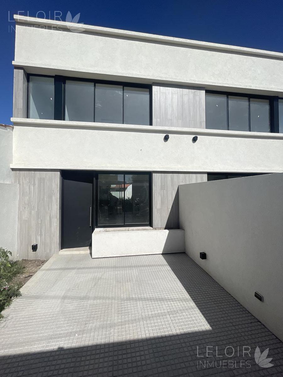 Duplex en venta 3 amb en Ituzaingo norte
